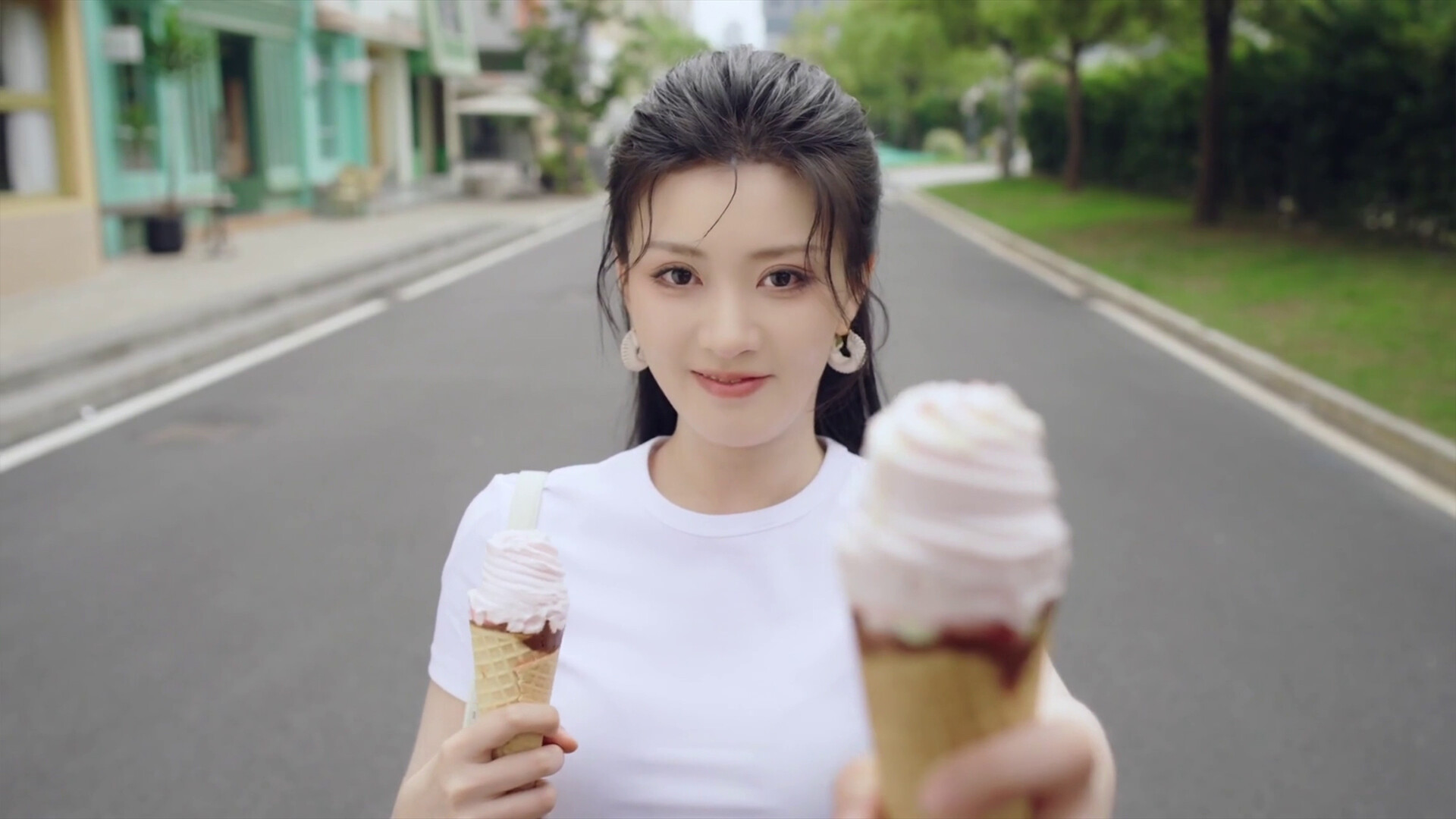 《对不起！我把美女包围了！(Sorry! I surrounded beauty!)》[v1.0]